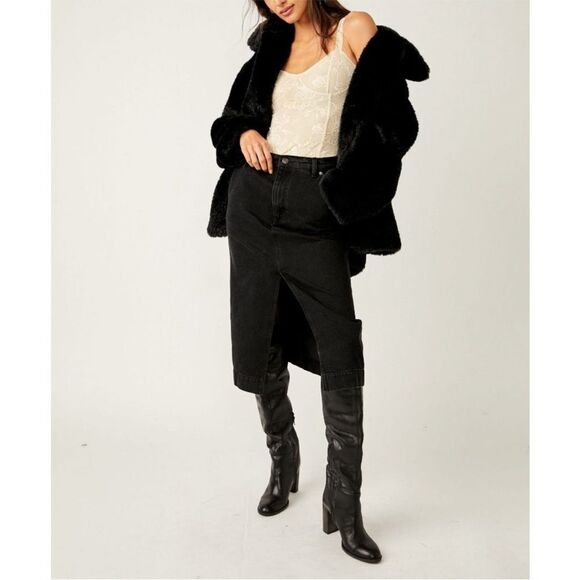 FREE PEOPLE Pretty Perfect Fur Peacoat / Black - Picture 2 of 6